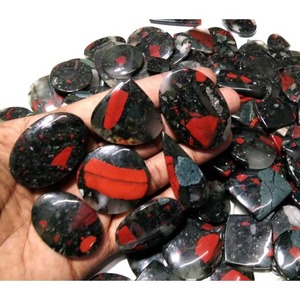 Piedra de Cuarzo Natural Africana de Sangre, Cristal Curativo, Cabujón de Piedra Preciosa Pulida por Ambos Lados, para Venta al por Mayor - Product Image 1