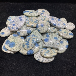 พลอยหลวมธรรมชาติที่ได้รับการรับรองจาก Rida K2จุดสีขาวและน้ำเงิน - Product Image 2