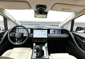 G.A.C E9 Master PHEV 2.0T FWD 2023 Usado, Monovolumen Híbrido de Lujo de 7 Plazas con Asientos con Masaje, Techo Solar Panorámico y Cámara Trasera de 360° - Product Image 6