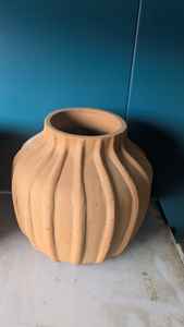 Botella de Agua de Arcilla Natural con Acabado Artesanal, Botella Ecológica de Cerámica para Beber Diariamente - Product Image 2