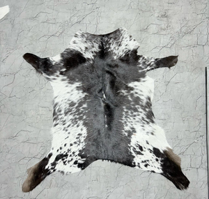 Peau de veau 100% naturelle avec poils, bords ronds, motif brut, pour la fabrication de tapis et d'accessoires de décoration intérieure, ainsi que pour sacs et ceintures - Product Image 2