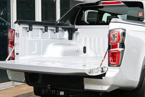 Producto TOP: Isuzu D-Max 3.0 Ddi V-Cross HR Doble Cabina Automática 4x4 2025 Usada en Perfectas Condiciones, Lista para Usar - Product Image 5