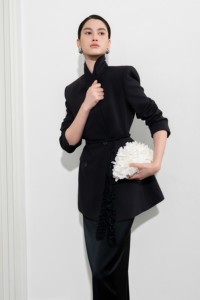 Nouvelle Arrivée Jupes pour Femmes Élégantes MYRA SILK LONG SKIRT Silhouette Droite ODM Jupe Longue MISSION SATIN de WhiteAnt Vietnam - Product Image 6