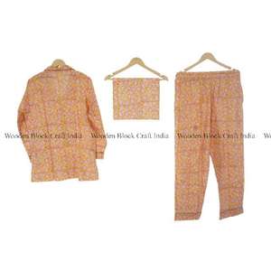 Ensemble de pyjama en coton indien pour femmes, imprimé floral fait main, respirant et doux, tenue décontractée tendance pour l'été - Product Image 4