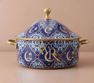 Plat de service isotherme en métal bleu roi et or à motif floral, avec couvercle, design arabe, pour cuisine, salle à manger et cadeaux - Product Image 1