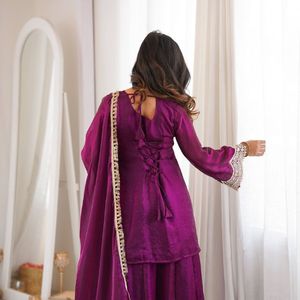 Sublimez votre tenue ethnique avec ce magnifique ensemble prêt-à-porter en soie Sharara Palazzo, entièrement brodé et prêt à porter. Le design est magnifiquement stylé. - Product Image 2