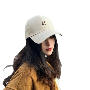 Gorra de béisbol ligera de lujo con visera curva, gorra de seguridad con relieve, estampado de letras, 100% poliéster, ajustable - Product Image 3