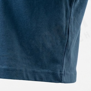 Haut court sexy personnalisé pour femme, couleur unie, ouverture frontale, idéal pour le sport, la gym, le streetwear décontracté et les tenues de mode active. - Product Image 5