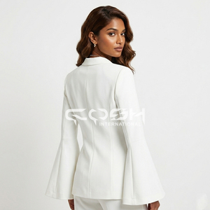 Blazer blanc élégant pour femme Cosh International Greek Apparel, coupe droite, manches évasées, mélange laine et polyester, col cranté - Product Image 3