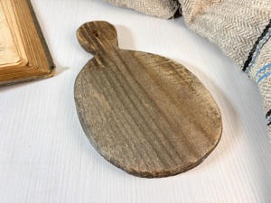Planche à découper ronde vintage en bois massif 2026, style rustique et campagnard, avec poignée, pour la décoration de cuisine et la maison - Product Image 3