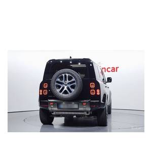 Land Rover Defender 110 P400 2024, 9 mois d'âge, 12 220 km, boîte automatique, conduite à gauche, caméra arrière - Product Image 4