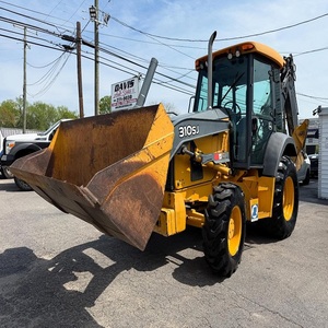 Chargeuse-pelleteuse John Deere à prix avantageux pour la construction routière, le développement agricole, l'aménagement paysager et les projets d'excavation professionnels - Product Image 5
