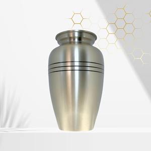 Urne funéraire blanche de style américain de haute qualité, gravée à la main, pour cendres d'adultes, capacité de 200 pouces cubes, en laiton brossé étain. - Product Image 3