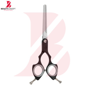 กรรไกรซอยผมคุณภาพสูงจากผู้ผลิตชั้นนำ ใบมีดสแตนเลส ด้ามจับพลาสติกสีดำ กรรไกรตัดแต่งทรงผมระดับมืออาชีพ - Product Image 3