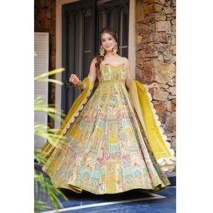 ชุดเดรส Anarkali ดีไซน์ล่าสุด แบบไม่มีแขน พร้อมผ้าคลุมไหล่ สำหรับงานแต่งงานและงานปาร์ตี้ ชุด Anarkali สุดอินเทรนด์ในราคาที่เข้าถึงได้ - Product Image 3