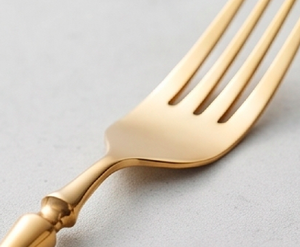Elegant Gold Flatware Set With High <b>Mirror</b> Polish Dishwasher Safe Metal Handle Design For Wedding And Tableware Use - Product Image 2