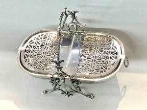 Antique Silver Plated <b>Folding</b> Shell Biscuit Box Victorian Style Ornate Trifold Bun Warmer Home Decor <b>Table</b> Wares - Product Image 5
