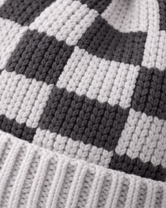 Gorro de Punto a Cuadros Gris y Blanco Personalizado, Gorro de Invierno Cálido con Pompón, Gorro de Punto Grueso Unisex, Gorro con Logo Personalizado, Proveedor OEM - Product Image 6