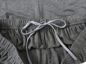 Vente en gros de pyjamas d'été pour hommes, respirants, décontractés, en deux pièces, en coton, ensemble t-shirt et short - Product Image 6