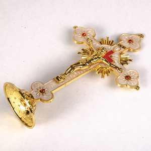 Crucifix religieux en métal sur pied, conçu sur mesure pour la vente en gros, décoré d'une croix murale - Product Image 5