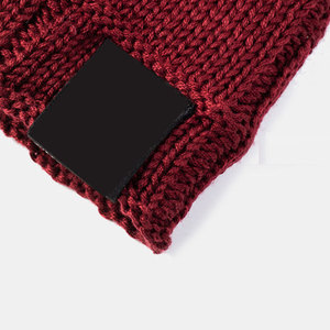 Gorro de Punto Rojo Unisex, 100% Acrílico, para Uso Casual en Invierno, para Adultos, con Diseño de Puño Acanalado - Product Image 2