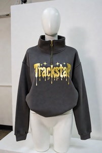 เสื้อสเวตเชิ้ตโอเวอร์ไซส์สีเขียวเซจสำหรับผู้หญิง แบบซิป ¼  ลายกราฟิก Track Star - Product Image 4