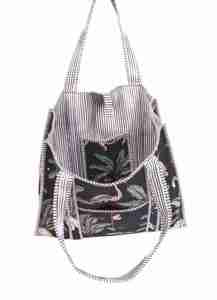 Sac fourre-tout en coton imprimé jungle noir - Mode bohème pour la plage et les voyages quotidiens - Product Image 4