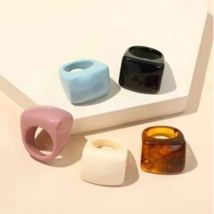 Anillos de Dedo de Resina Personalizados para Mujeres, Niñas y Niños, para Fiestas y Bodas, por GLOWIN FASHION - Product Image 1