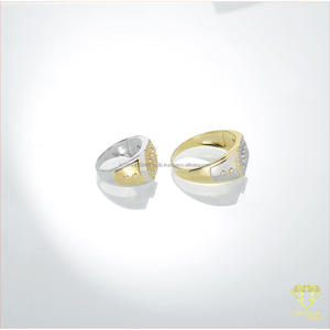 Anillo de Plata 925 con Diamante Cultivado en Laboratorio para Hombre, Estilo Sello Geométrico de Dos Tonos, Venta al Por Mayor para Compradores Globales de Joyería - Product Image 4