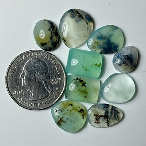Gema de ópalo azul natural de Perú, cabujón azul liso para la elaboración de colgantes - Product Image 1