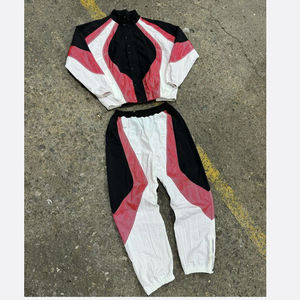 Veste coupe-vent imperméable pour homme, style streetwear, avec capuche, logo personnalisé imprimé, design léger et respirant, vêtements de sport pour la salle de sport - Product Image 4