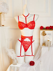 กางเกงในลูกไม้สีแดงสำหรับผู้หญิง แบบซีทรู เซ็กซี่ ขอบลายสแกลลอป - Product Image 3