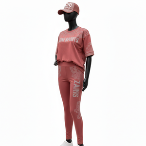 Ensemble de vêtements de sport pour femmes, haut et legging, tissu polyester et élasthanne de haute qualité, 180 GSM pour le haut, 220 GSM pour le bas, logo personnalisé, ensembles pour femmes - Product Image 4