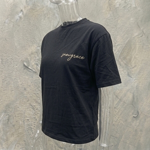 เสื้อยืดแขนสั้นสีดำสำหรับผู้ชาย Snowgrace ทรงปกติ ผ้าคอตตอนเจอร์ซีย์ ลำลอง คอกลม พิมพ์ลายตัวอักษร ด้านหน้ามีโลโก้ - Product Image 6
