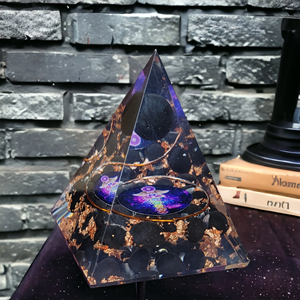 อีพ็อกซี่คุณภาพสูงสำหรับงานฝีมือ พรีเมียมเกรด จำหน่ายจำนวนมาก ปิรามิดออร์กอน ทรงกลมอะเมทิสต์ ชิปส์อาเกตสีดำ อัญมณีธรรมชาติ ทำด้วยมือ - Product Image 5