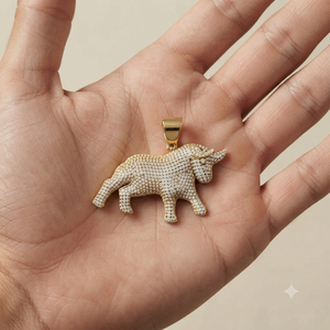 Collar con Colgante de Diamante Moissanita Inspirado en el Animal del Zodíaco Tauro, Diseño Moderno y Personalizado, Oro Sólido de 10K, para Hombre, Regalo - Product Image 4