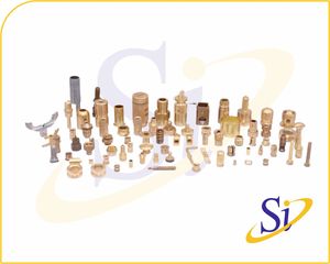 Herrajes de latón torneado de primera calidad para iluminación colgante, sistemas de suspensión de techo y accesorios de diseño interior - Product Image 1