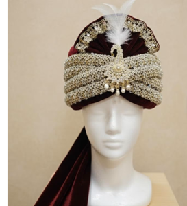 Turban de marié de luxe en velours bordeaux avec Kalgi Zardosi Paon Doré, Safa de mariage, Pagri royal traditionnel, Vente en gros - Product Image 1