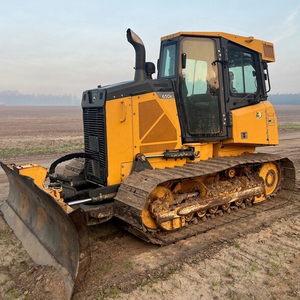 Bouteur John Deere d'occasion, modèle robuste, lame puissante, machine de terrassement, unité lourde - Product Image 1