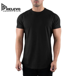 เสื้อยืดแขนยาวคอกลมสีเทาสำหรับผู้ชายจาก Relevo Industries ทรงหลวม พิมพ์ลายด้านหน้า ผลิตจากโพลีเอสเตอร์/คอตตอน ระบายอากาศได้ดี แห้งเร็ว - Product Image 6