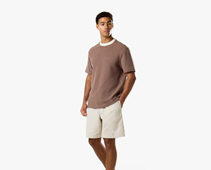 T-shirts décontractés pour hommes 100% polyester en tissu toile, faciles à porter, respirants, séchage rapide, mode jeunesse et adultes, vente en gros - Product Image 3