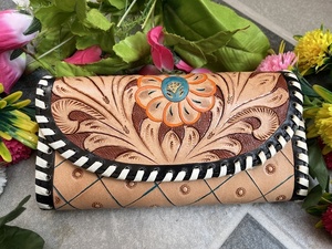 Portefeuille en cuir sculpté usiné à la main étui de téléphone portefeuille élégant de fleur de soleil occidental pour les femmes pochette - Product Image 3