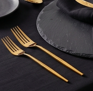 Juego de cubiertos modernos de acero inoxidable con acabado dorado pulido tipo espejo para bodas, vajilla de mesa y uso en la cocina. - Product Image 3