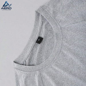 T-shirt décontracté à manches longues et col rond pour homme, couleur unie, design simple, tissu premium tendance - Product Image 5