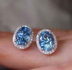 Pendientes de Aguamarina Santa María en Oro Blanco de 18K Hechos a Mano, Joyería Fina de Lujo, Regalo Elegante y Brillante para Mujer - Product Image 1