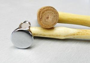 Bijoutiers professionnels chassant marteau et maillet en cuir brut ensemble de 2 petits outils de fabrication de bijoux. Fabriqué par Zarnab Surgical - Product Image 6