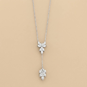 Collar con Colgante de Circonia Cúbica en Forma de Flor para Mujer, Cadena de Acero Inoxidable Chapada en Rodio, Joyería Clásica para Uso Diario - Product Image 3