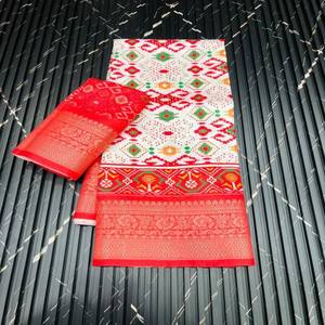 Tela de Seda Dola Suave con Tejido Zari Puro de VASTRA COTTAGE, con Estampado Jacquard Digital Pichwai Kalamkari en Toda la Superficie - Product Image 6