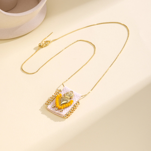 Collier Sacré-Cœur et Chapelet Plaqué Or, Bijou Religieux, Pendentif en Tissu Tressé, Personnalisé, Hypoallergénique, Collier Tendance - Product Image 6