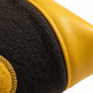 Veste universitaire en laine noire et or Iota Phi Theta pour homme, avec lettres grecques, boutons-pression sur le devant et poignets côtelés, style universitaire - Product Image 6